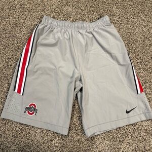 Ohio State Buckeyes Nike Shorts Men M Gray Red Training Performance OSU Sports